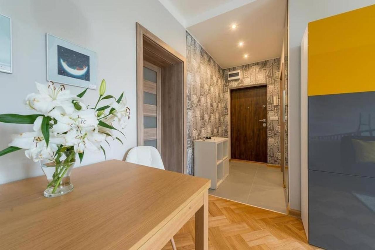 Modern And Cozy- Golden Apartments- Central Location Varsó Kültér fotó