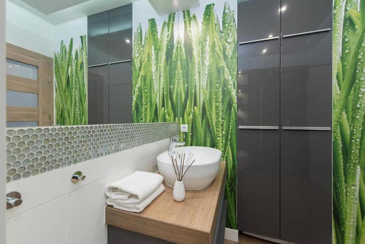 Modern And Cozy- Golden Apartments- Central Location Varsó Kültér fotó